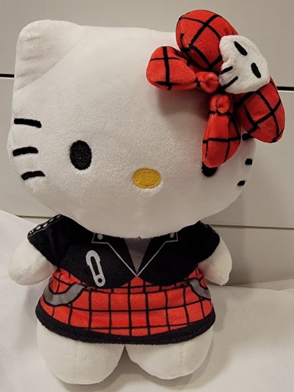 Hello Kitty Punk Rock Goth Red Plaid Skull Bow Plush Sanrio 2024